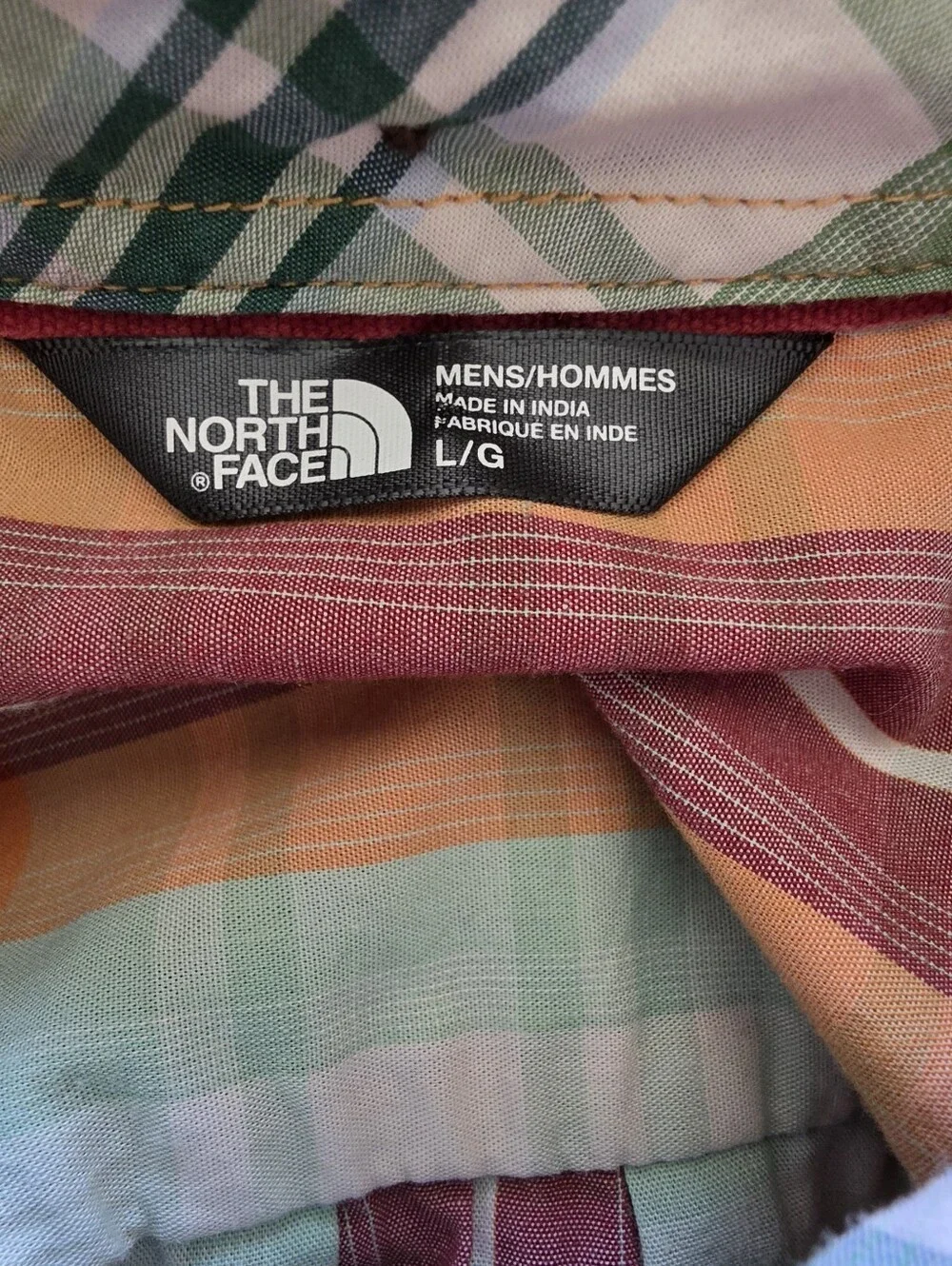 Men's short-sleeve outdoor hiking button-down shirt from The North Face.